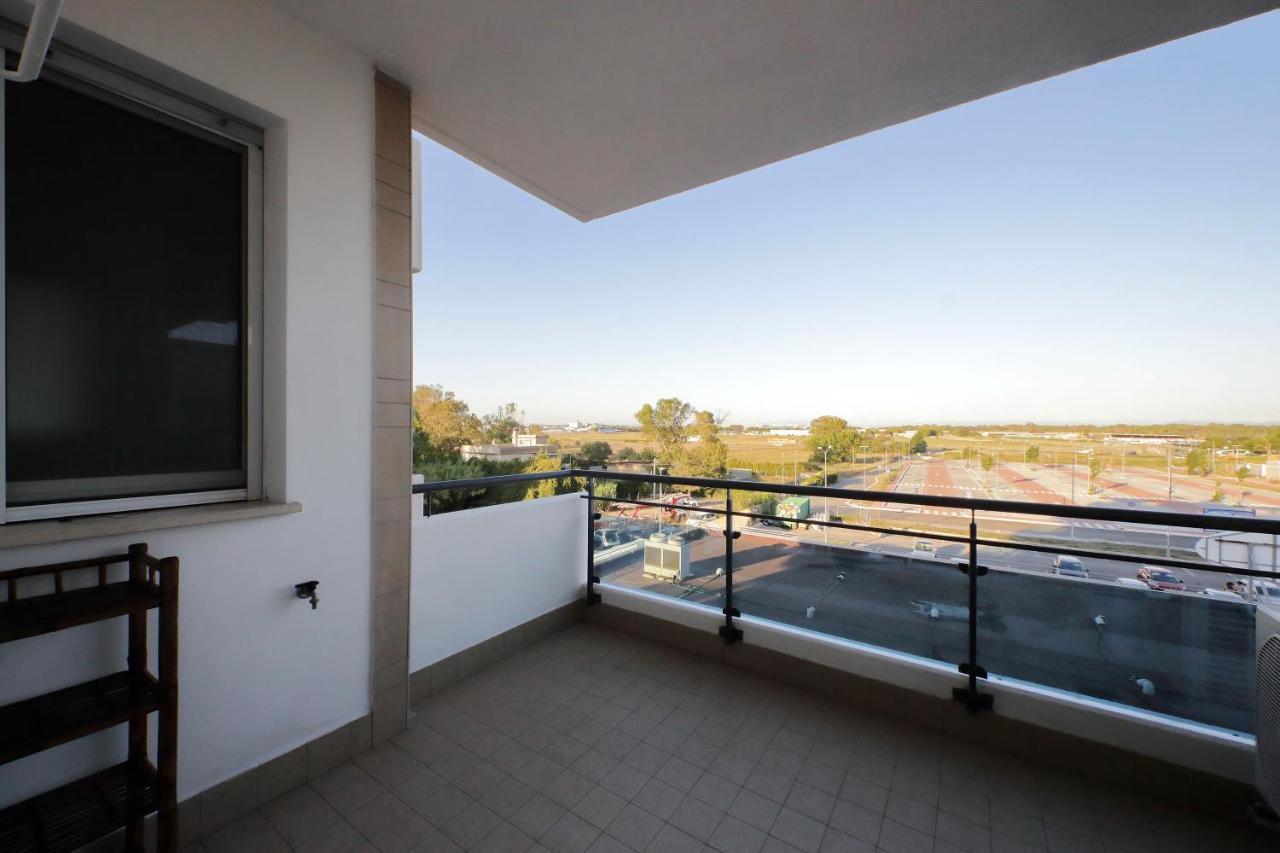 Bilocale Con Vista Sull'Aeroporto - Comodo Per Il Viaggio Fiumicino Exteriör bild