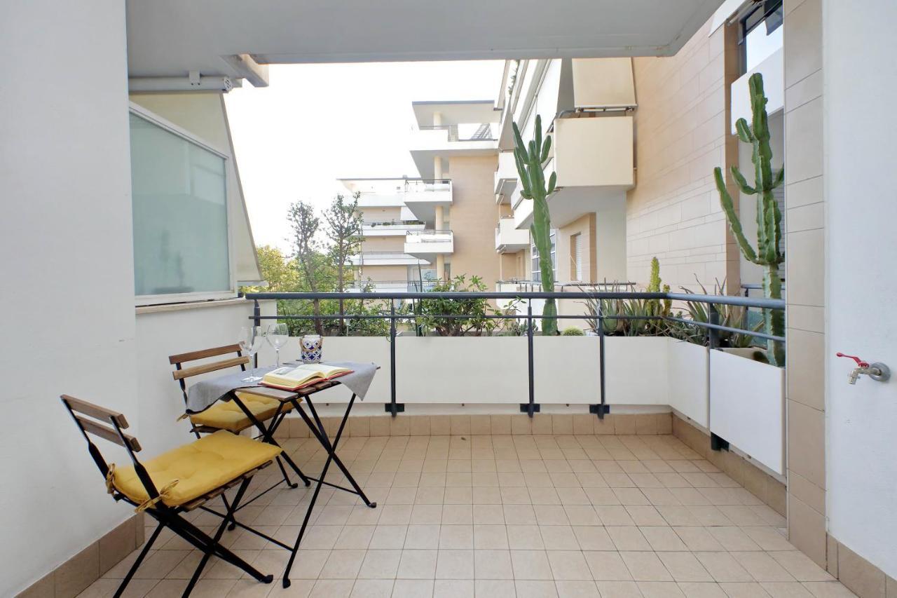 Bilocale Con Vista Sull'Aeroporto - Comodo Per Il Viaggio Fiumicino Exteriör bild
