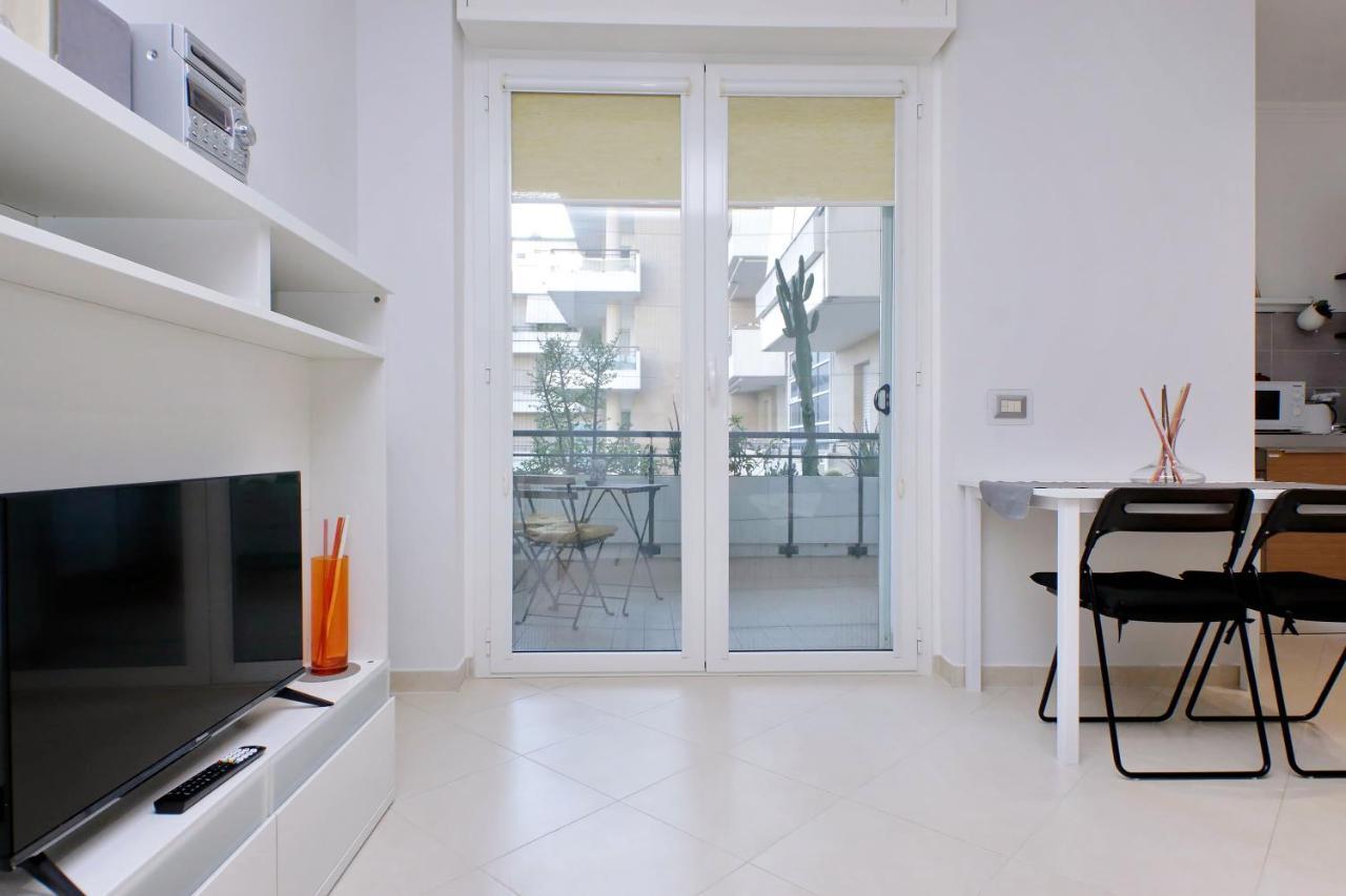 Bilocale Con Vista Sull'Aeroporto - Comodo Per Il Viaggio Fiumicino Exteriör bild